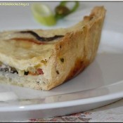 Quiche s lilkem, cuketou a rajčaty